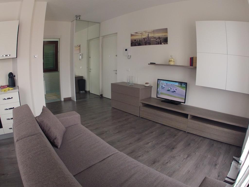 Il Nuovo Palazzotto Apartment สเตรซา ห้อง รูปภาพ